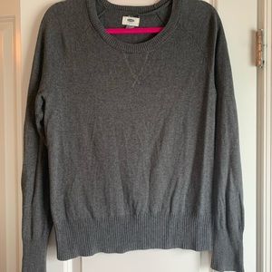 Gray Old Navy crew neck sweater